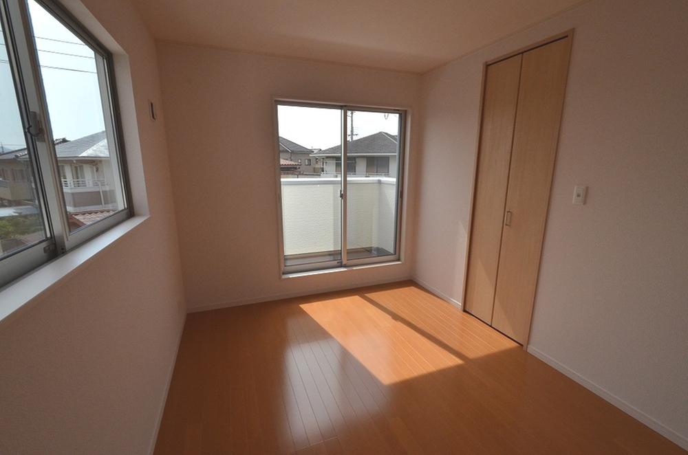 Same specifications photos (Other introspection). Western-style construction example photo