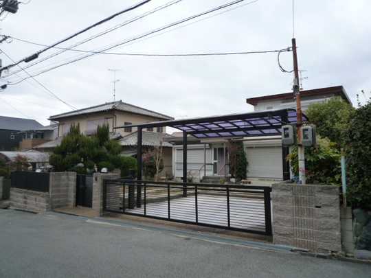 Local appearance photo. Property appearance (from the east)