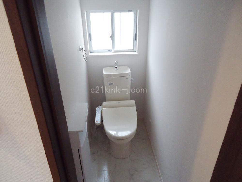Other Equipment. 1.2F toilet,  First floor toilet, With Washlet