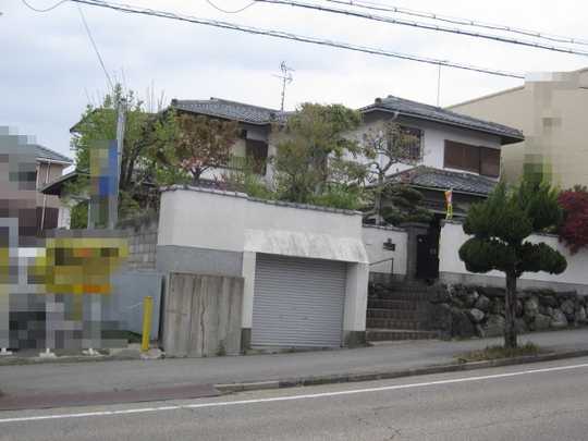 Local appearance photo. Appearance part (2013 April shooting)