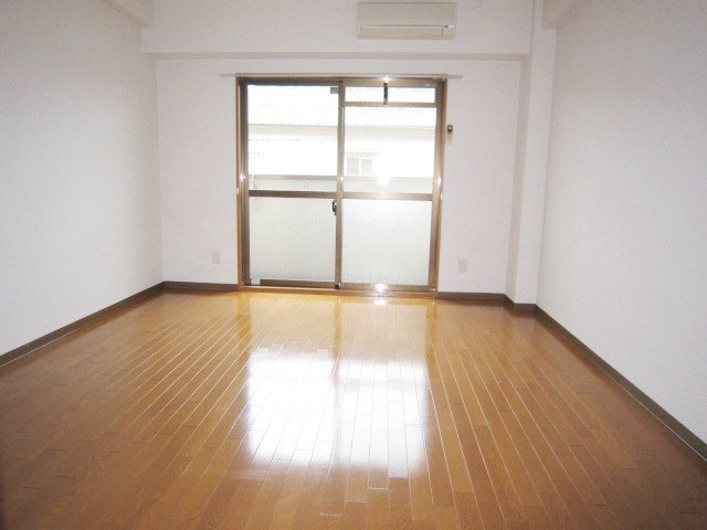 Living and room. And good of the room per day on the south-facing