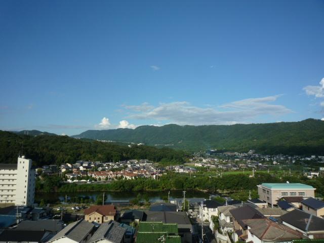 View photos from the dwelling unit. View from local (September 2013) Shooting