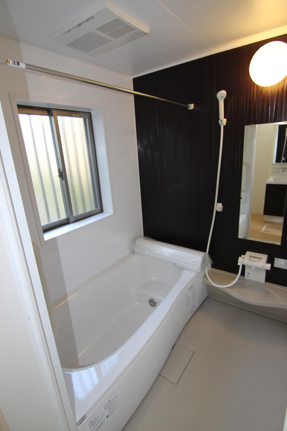 Bathroom. Indoor (11 May 2013) Shooting