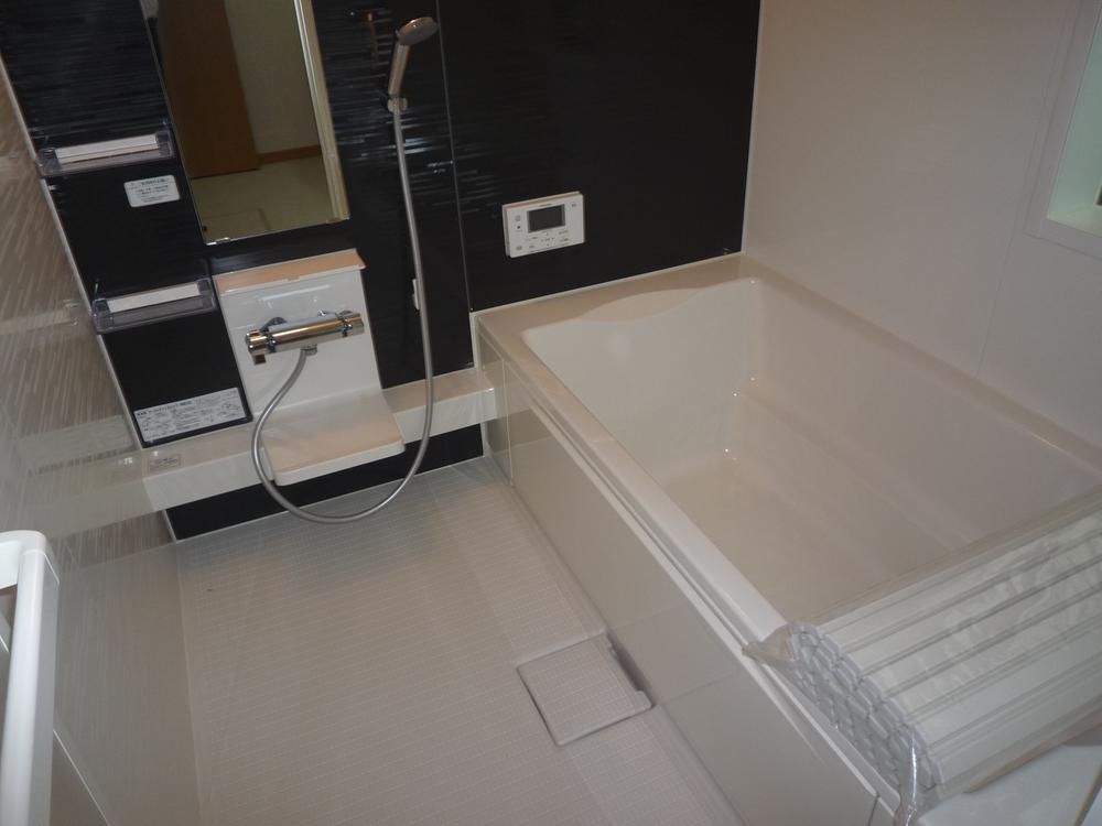 Bathroom. Local (September 2013) Shooting No. 1 destination