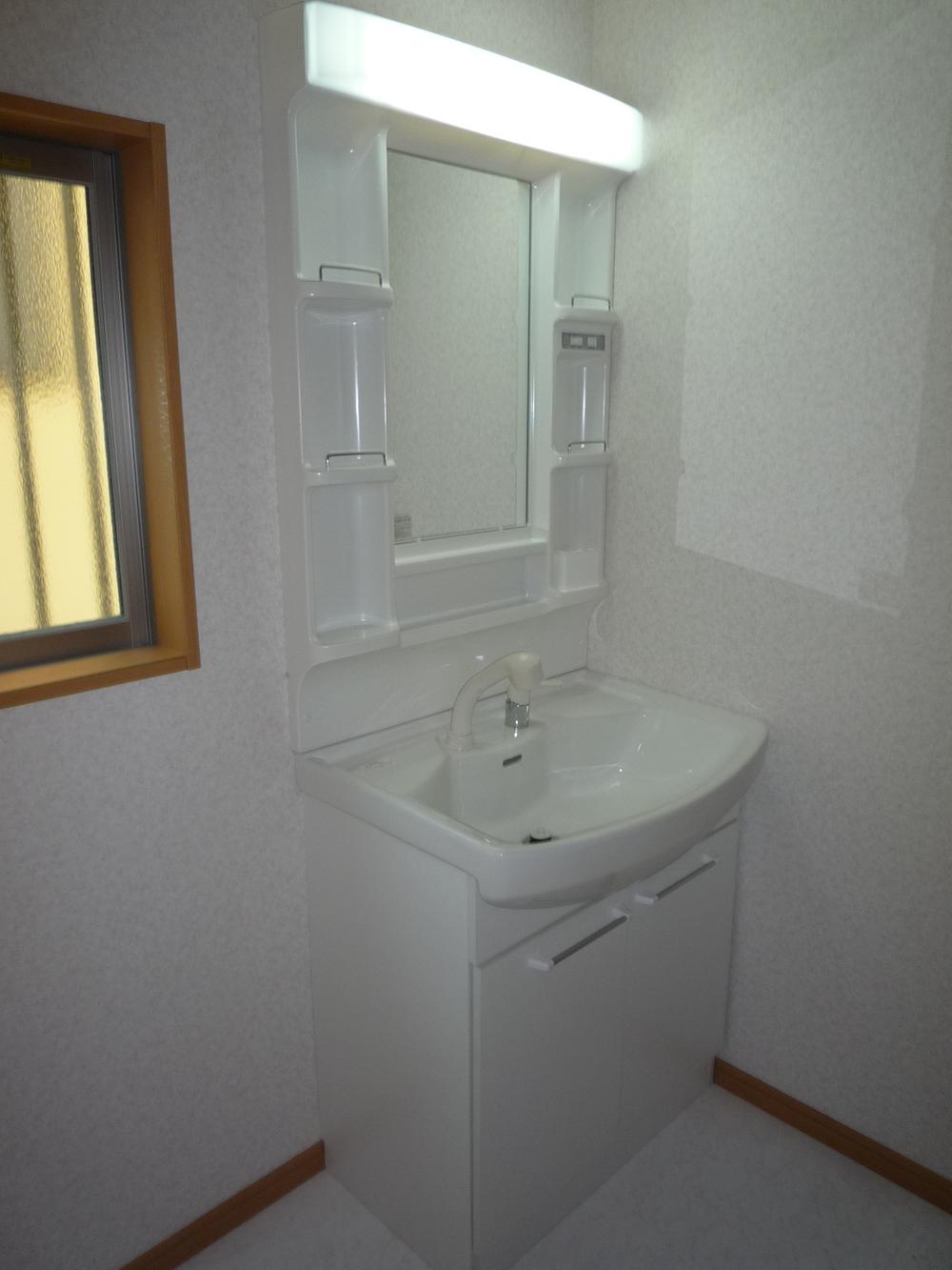 Wash basin, toilet. Local (September 2013) Shooting