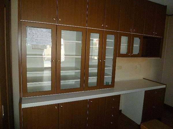 Kitchen. Storage rich Zozuke cupboard