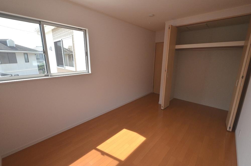 Same specifications photos (Other introspection). Western-style photos of the company's construction cases