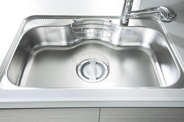 Kitchen.  [Wide silent sink] Whole washable wide type also skillet or large pot. Water is quiet specification to reduce the I sound (same specifications)
