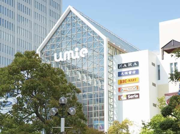 "Kobe Harborland umie SOUTH MALL"