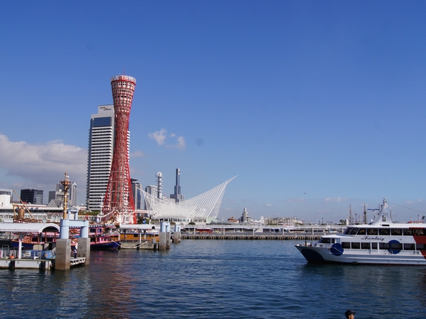 Kure via Tower Kobe Harborland. (living ・ kitchen ・ bath ・ bathroom ・ toilet ・ balcony ・ terrace ・ Private garden ・ Storage, etc.)
