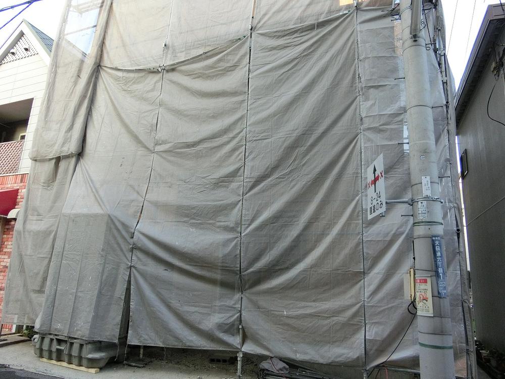 Local appearance photo. Local (October 2013) and shine seen widely photographed building frontage! Built-in garage! We will carry out the same day guidance! 