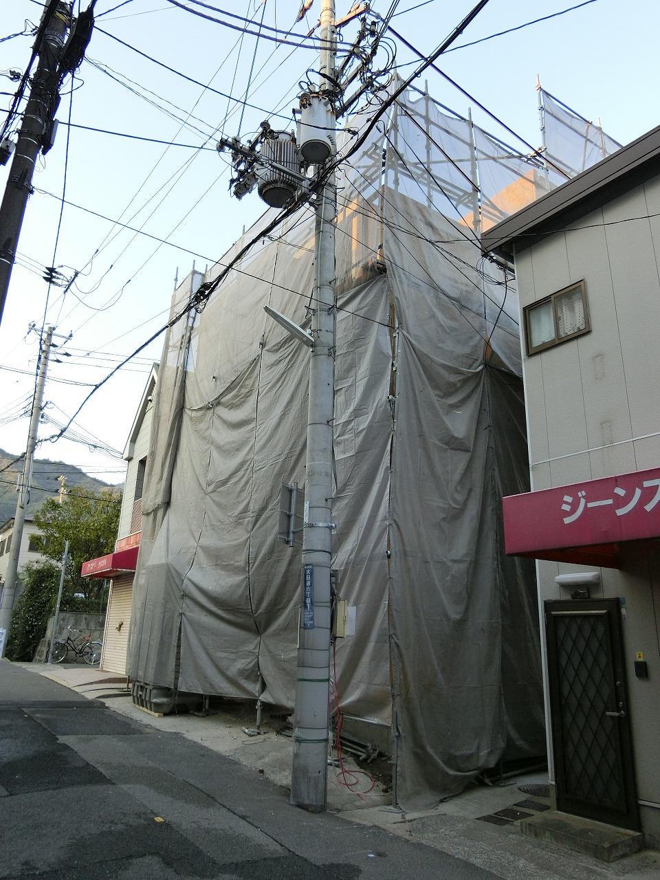 Local appearance photo. Local (10 May 2013) Shooting