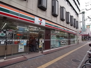 Convenience store. Seven-Eleven Kobe center Nakamachidori store up (convenience store) 238m