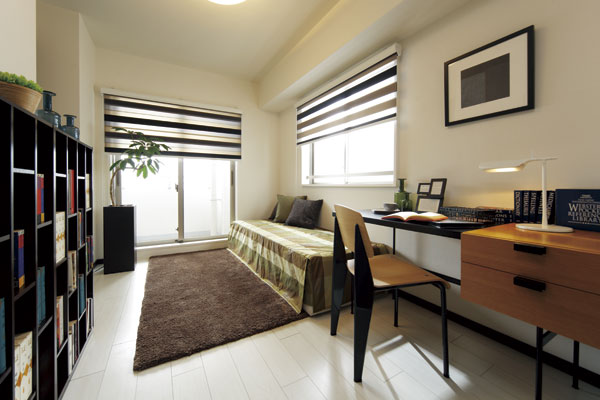 Interior.  [Western style room] Children's room and hobby room, DEN, etc., Western-style rooms that can accommodate a variety of usage to suit your lifestyle. There is room to space, ventilation ・ Because it is also considered to lighting, Spend a pleasant personal time ( ※ )