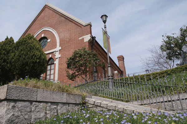 Surrounding environment. Kobe Museum of Literature (10-minute walk ・ About 750m)