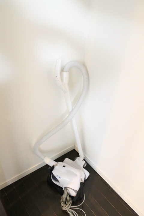 Other Equipment. Vacuum cleaner