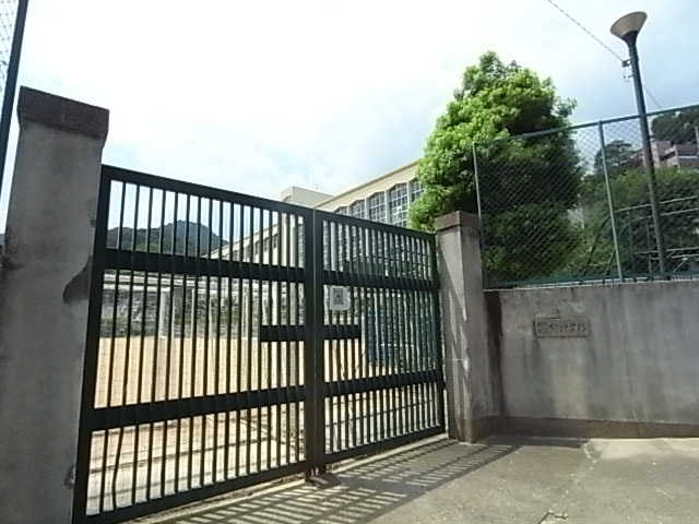 Junior high school. Nunobiki 1300m until junior high school (junior high school)