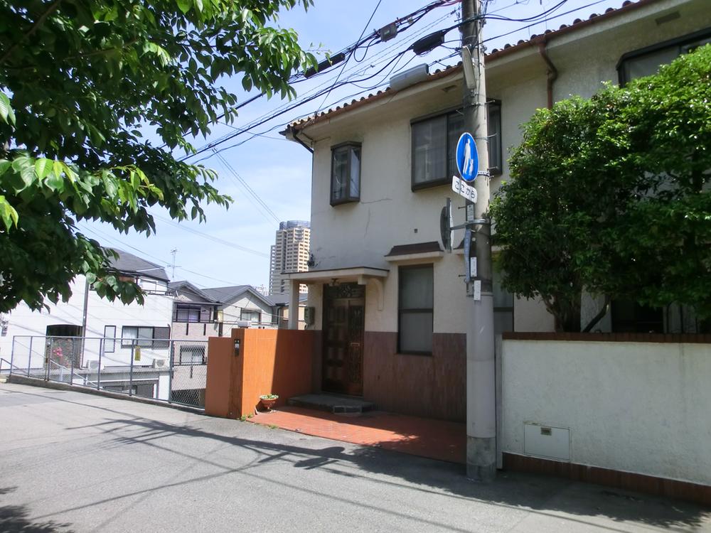 Local appearance photo. Local (May 2013) Shooting