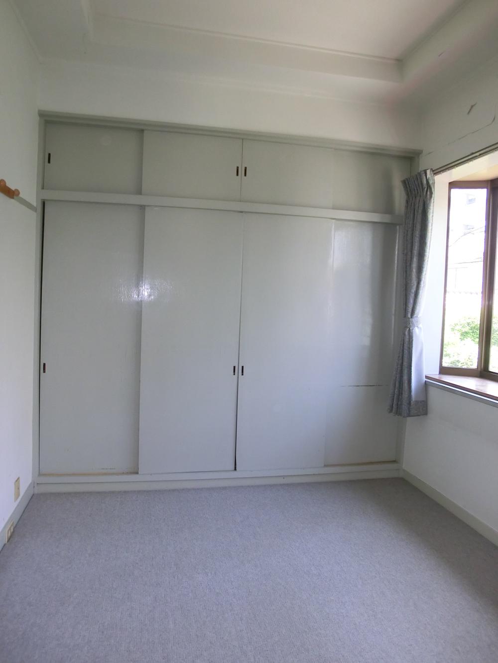 Non-living room. 2 Kaiyoshitsu 7 Pledge