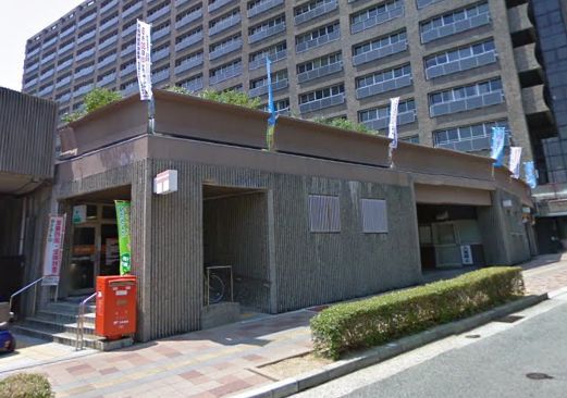 post office. 417m to the Hyogo prefectural government in the post office (post office)