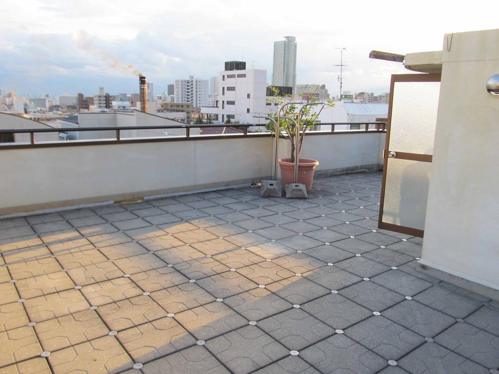 Other local. Local (11 May 2013) Shooting