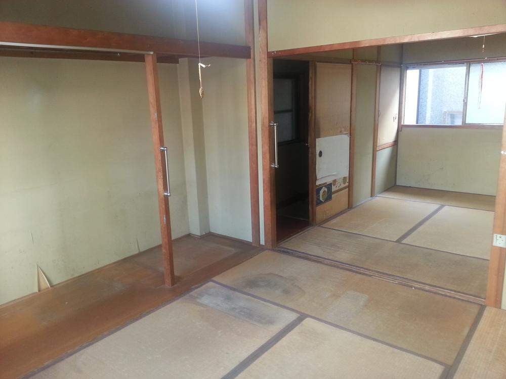 Non-living room. Indoor (10 May 2013) Shooting