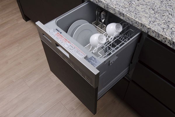 Kitchen.  [Dish washing and drying machine] Water-saving type of wash a variety of dishes at a time have been standard equipment (same specifications)