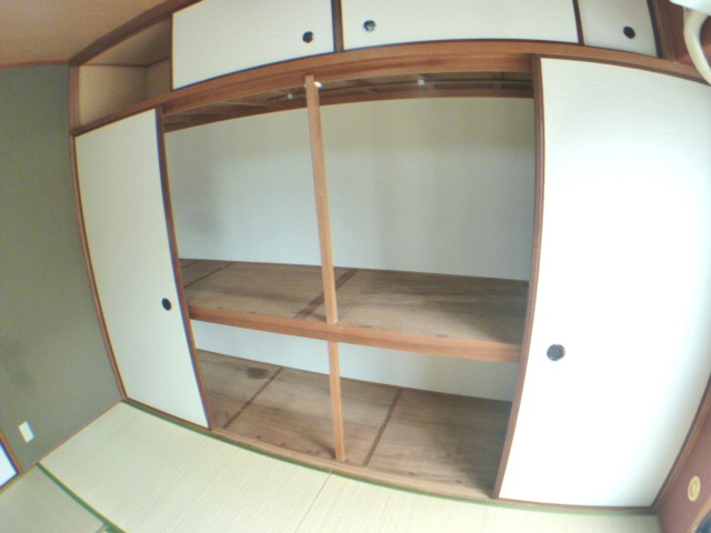 Receipt. Storage lot.