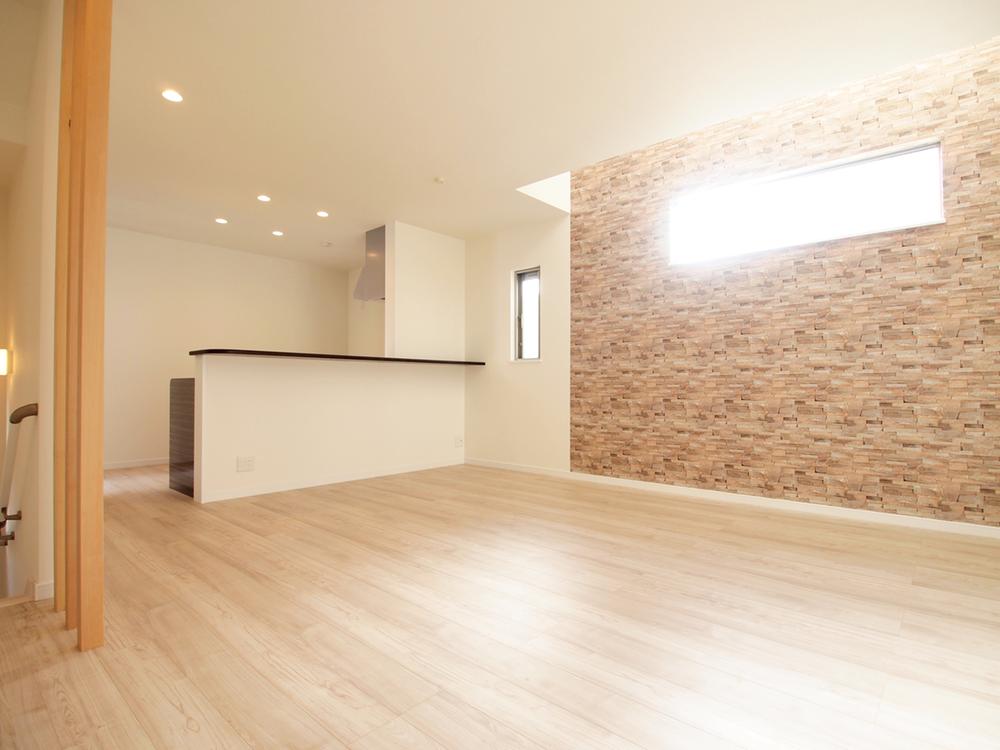 Living. Equipped with floor heating in the three places of LDK. There was also the winter season. 