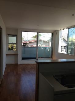 Living. LDK15.6 Pledge