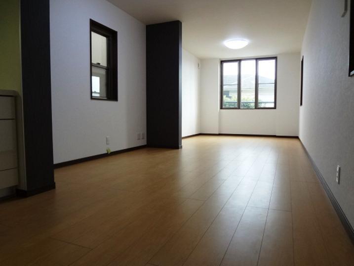 Living. Yamamotodori 4-chome Newly built single-family 2F living