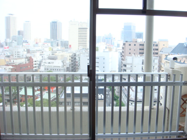 Balcony. Balcony is hard to structure the wet laundry