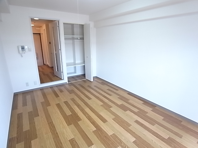 Living and room. Western-style with depth