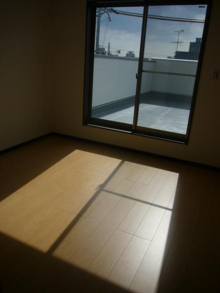 Non-living room. The third floor Western-style photo 2