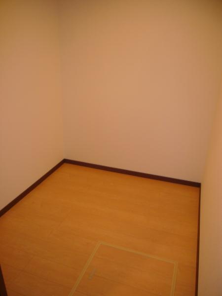 Receipt. First floor storeroom photo