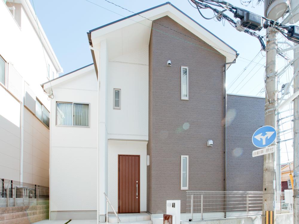 Local appearance photo. Rendering