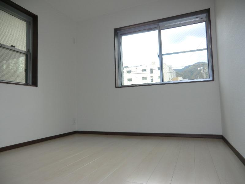 Non-living room. Miyamoto through 2-chome, detached 3 Kaiyoshitsu