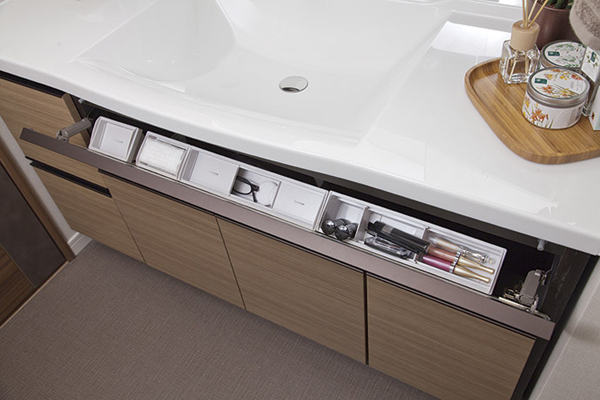 Bathing-wash room.  [Cosmetics pocket] Such as clutter tend to fine make-up products can be neat storage (same specifications)
