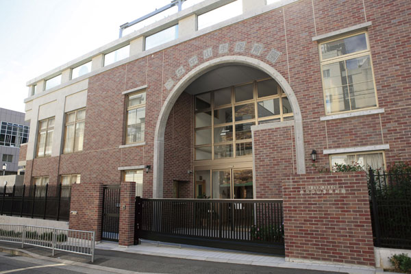 Surrounding environment. God maid Yamate nursery (2-minute walk ・ About 150m)