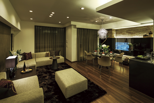 Room and equipment. When filled with peace that disentangle the mind, As a peaceful place to spend substantial. Also, Living as a place to enjoy a conversation with invited guest ・ dining. This space is your favorite taste shine beautifully (E type model room)