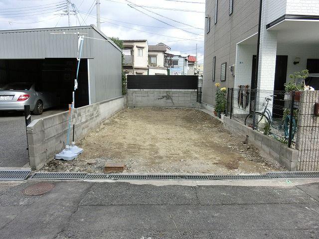 Local appearance photo. Local (11 May 2013) Shooting