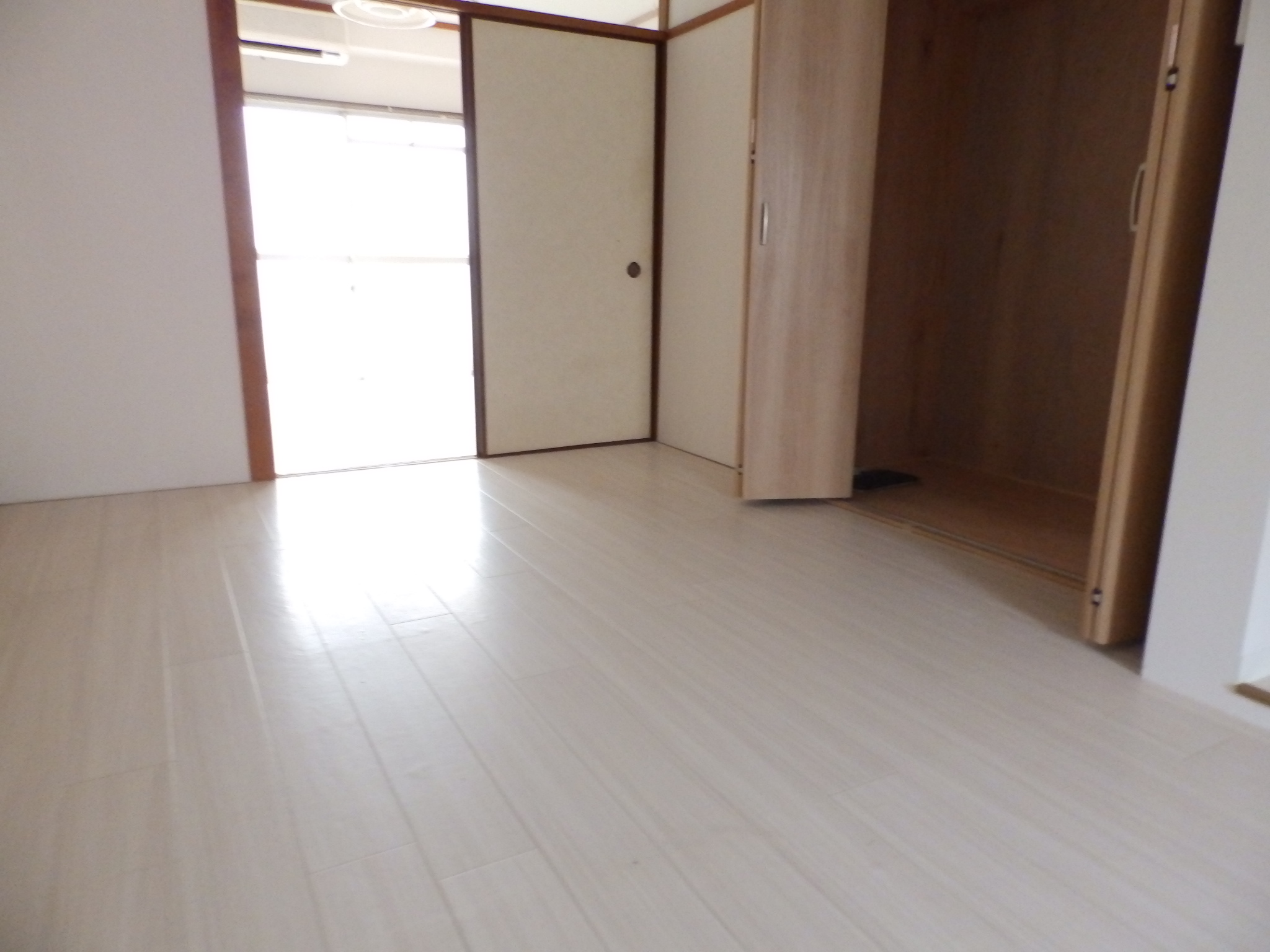 Receipt. Living storage