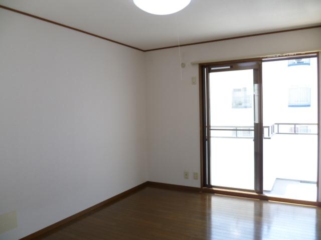 Other introspection.  ■ Second floor Southwest side Western-style about 6.8 Pledge