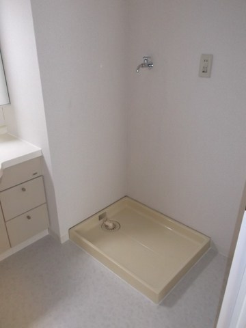 Other Equipment. Washing pan