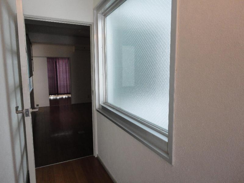 Other. Entrance and corridor