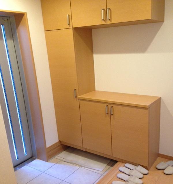 Entrance. It is the entrance part.