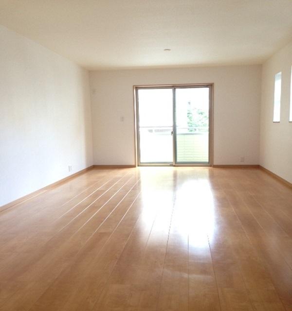 Living. It is living with floor heating