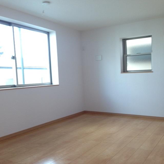 Other introspection. 3F Western-style part.