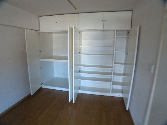 Receipt. There storage space in each room