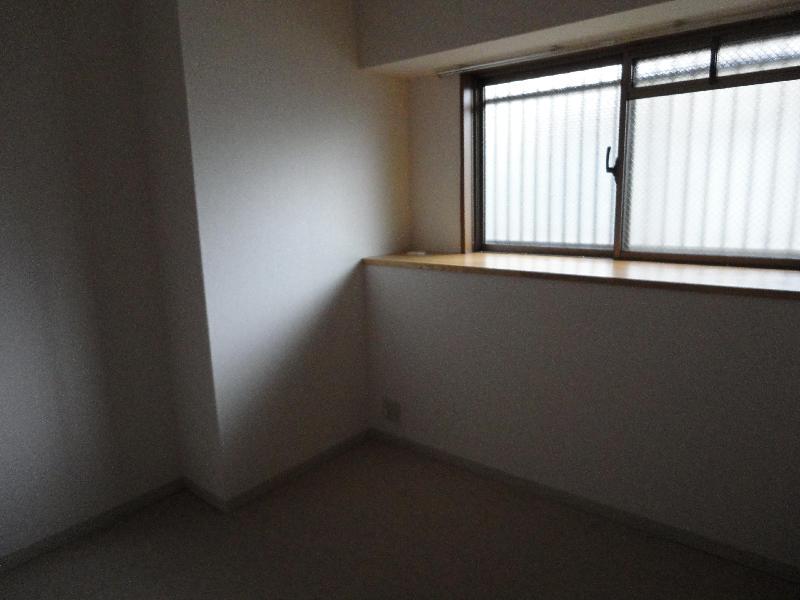 Other room space. Western-style (4.6 quire)